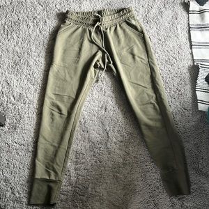 Free people olive green joggers Medium
